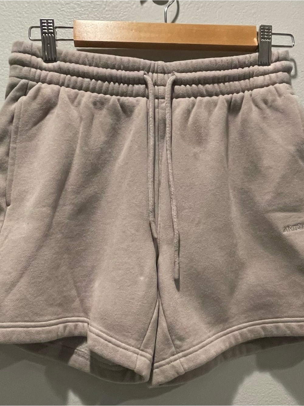 Aritzia Drawstring Athletic COZY FLEECE Shorts,Taupe, S